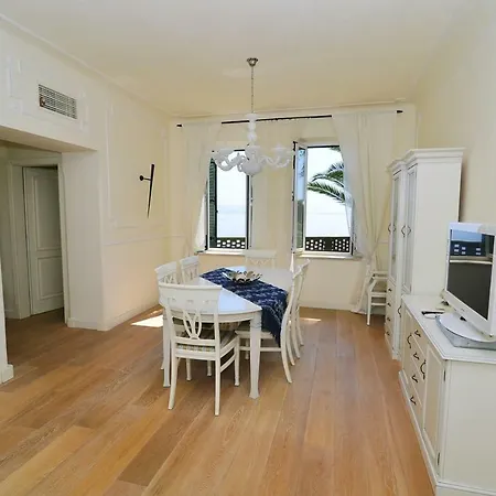 Luxury Mare Apartman Lovran